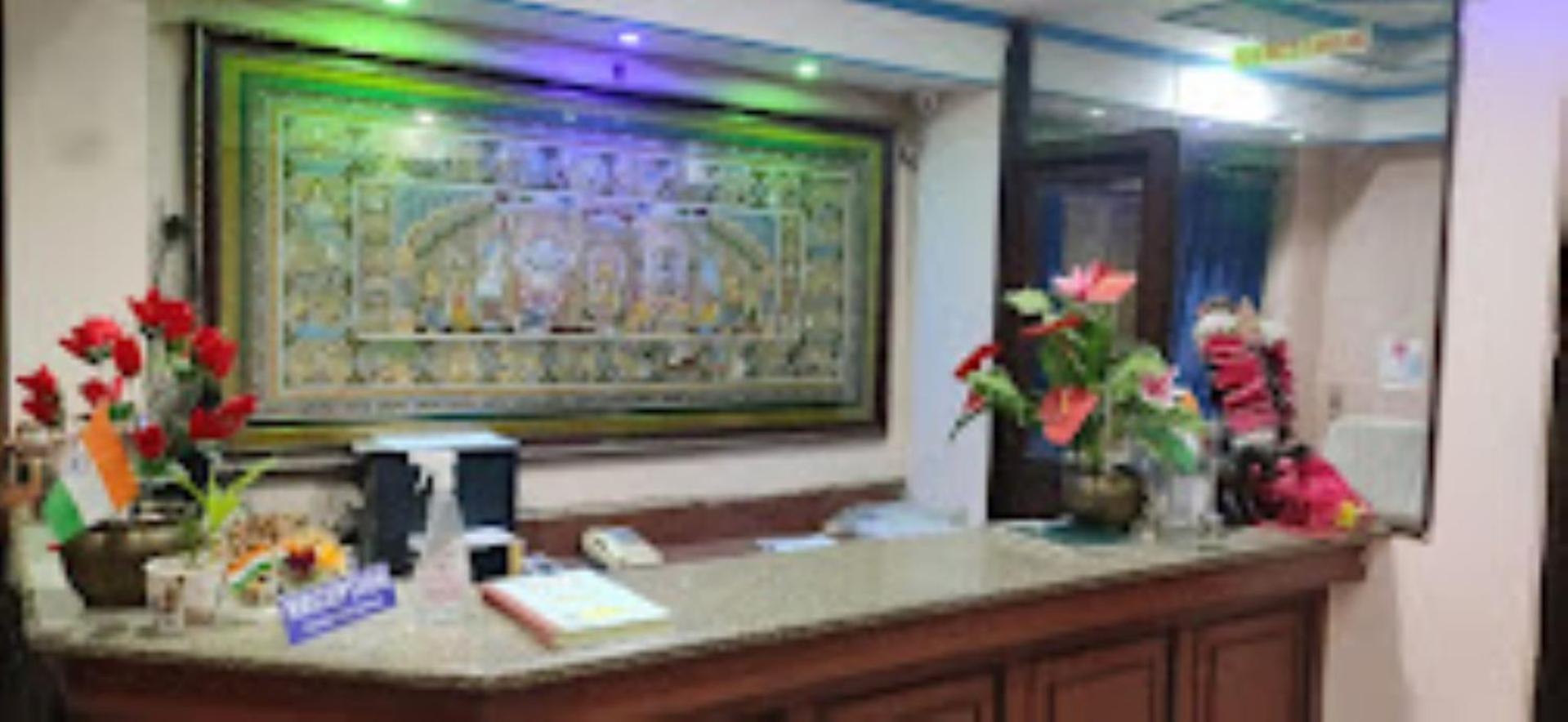 Hotel Blue Wheel,Bhubaneswar Esterno foto